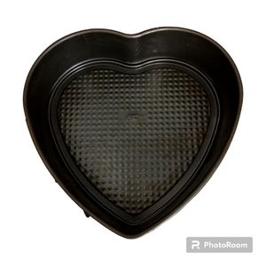 Heart Shaped Spring Form Cake Pan Bakeware Valentine's Day Baking Essentials